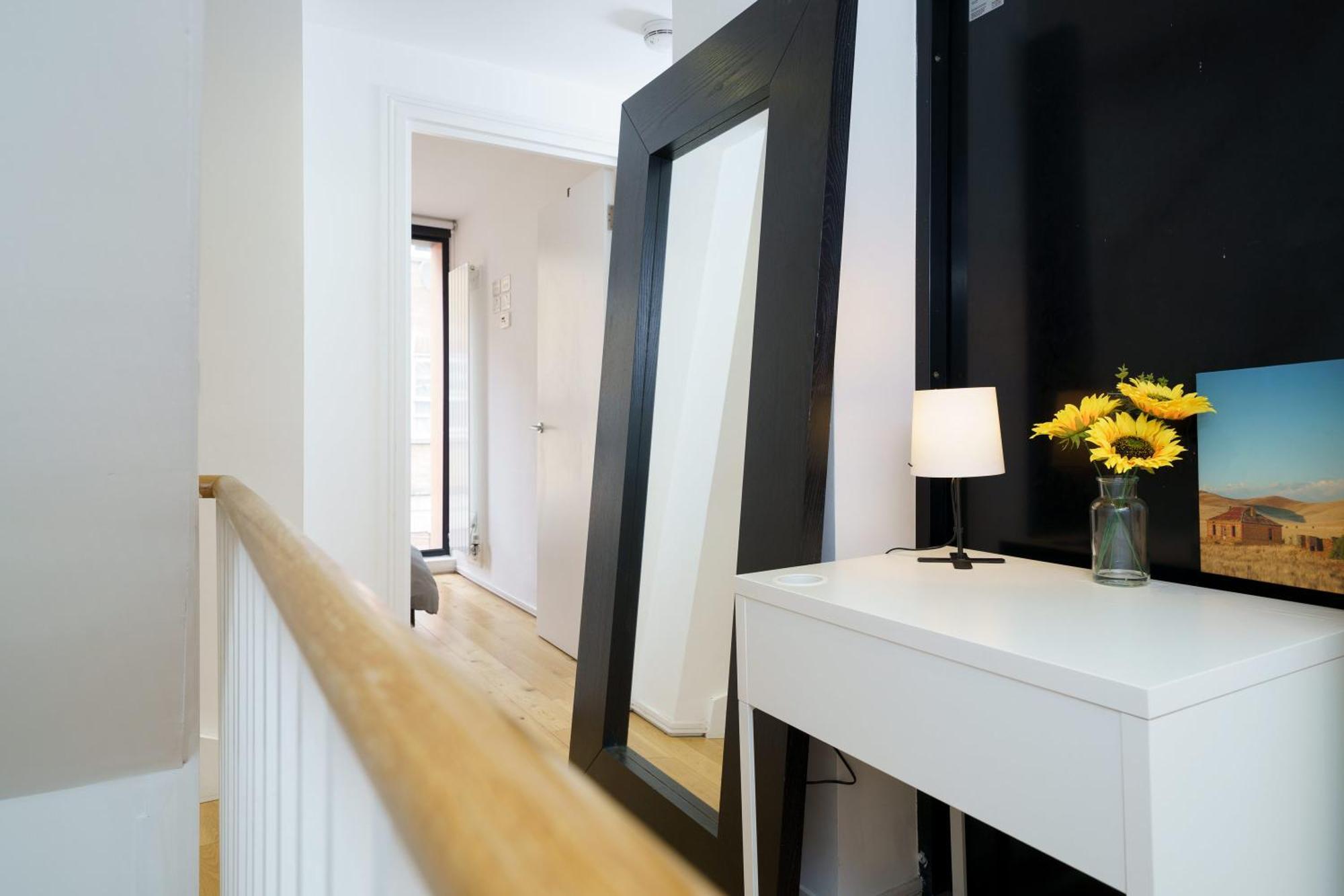 En-Suite Room In Zone 1 런던 외부 사진